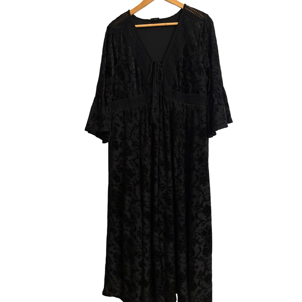 Torrid 1 Burnout Velvet Maxi Dress 14/16 Black Velvet, Gothic, Witchy , Party